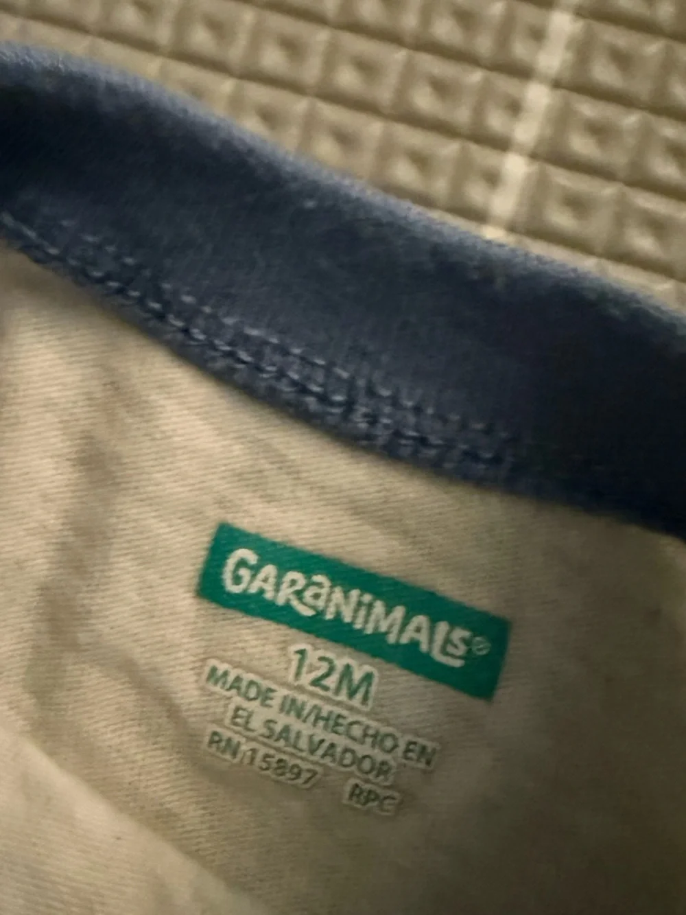 Garanimals Black and White Clothing Tag - 12M